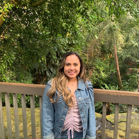 Meet your Posher, Nadine - Picture 1 of 1